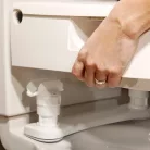 Állítható magasságú felhajtható karfás prémium WC magasító ETAC  CLOO