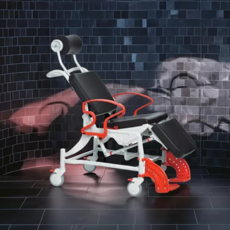 Phoenix multifunkciós kerekesszék zuhanyozáshoz és betegszállításhoz