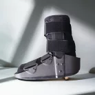 Boka- és lábszárrögzítő csizma Walker fix bokaszögben rövid Mobiak