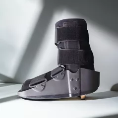  Boka- és lábszárrögzítő csizma Walker fix bokaszögben rövid Mobiak