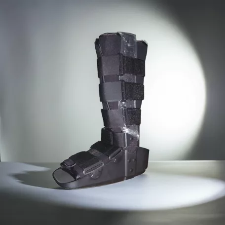 Boka- és lábszár rögzítő csizma Walker fix rögzítéssel hosszú Mobiak